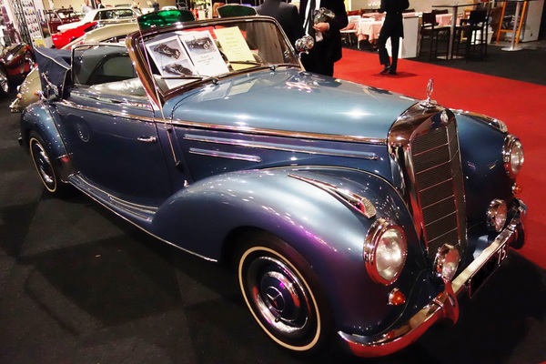Mercedes-Benz 220 A (1955) - glänzend und in augenscheinlich gutem Zustand für EUR 120'000 - InterClassics Maastricht 2018