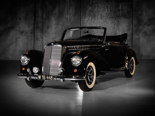 Mercedes-Benz 220 Cabriolet A (1954) - als Lot 06 an der Versteigerung der Wiesenthal-Sammlung von Dorotheum am 1. Dezember 2018