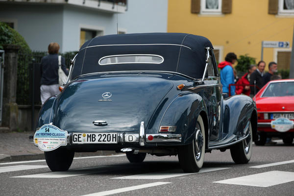 Mercedes Benz 220 Cabriolet A W 187 (1951) - ADAC Trentino Classic 2013 - Fahrzeugabnahme