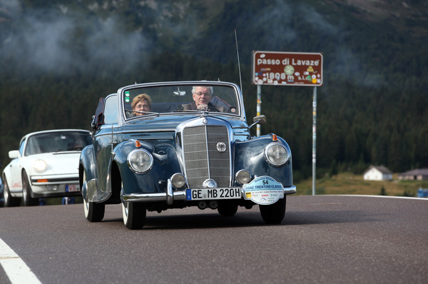 Mercedes Benz 220 Cabriolet A W 187 (1951) - ADAC Trentino Classic 2013 - Oldtimer-Wanderung um den Sonax-Pokal