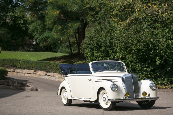Mercedes-Benz 220 Cabriolet B (1952) - als Lot 52 an der Artcurial Mercedes-Versteigerung in Paris am 15. Oktober 2017