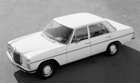 Mercedes-Benz 220 D (1968) – wenn Qualität und Sparsamkeit wichtiger sind als Prunk und Geschwindigkeit