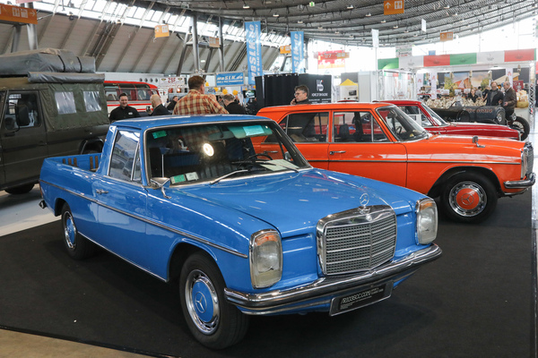 Mercedes-Benz 220 D Pick-Up (1970) - ungewöhnliche Variante des Strich-Acht - 24. Retro Classics 2025