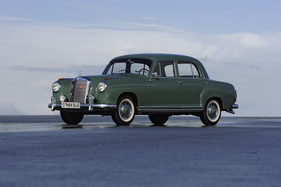 Komfortabel und überraschend sportlich - Mercedes-Benz 220 S (im historischen Test)