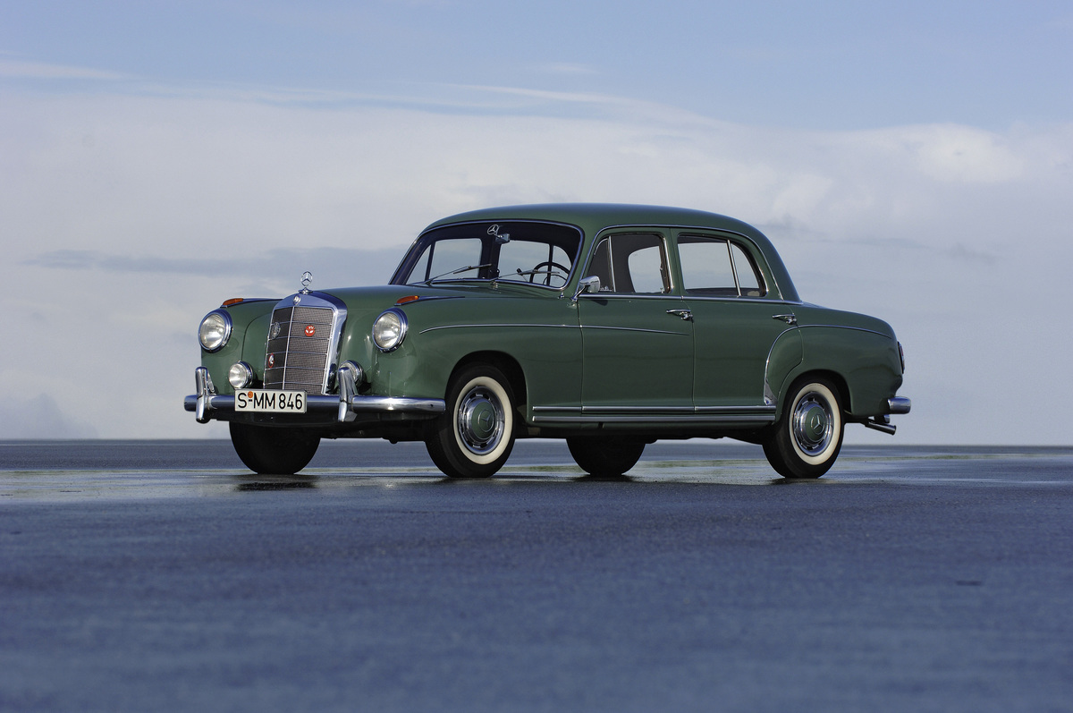 Mercedes-Benz 220 S (1955) - elegante Limousine der Oberklasse