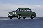Artikelbild Comfortable and surprisingly sporty - Mercedes-Benz 220 S (historical test)