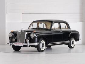 Mercedes-Benz 220 S (1956) - als Lot 13 angeboten an der Dorotheum-Auktion "Klassische Automobile" am 1. Juli 2023