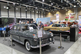 Mercedes-Benz 220 S (1958) "Ponton" auf dem Stand des Mercedes-Benz-Veteranen Club – Swiss Classic World Luzern 2022