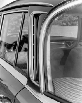 Mercedes-Benz 220 S (1959) – Innenraum-Entlüftung an der C-Säule