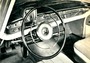 Mercedes-Benz 220 S (1959) - Unfallschutz durch versenkte Instrumente und weichen Plastik (Quelle: Archiv) Mercedes-Benz 220 S (1959) - Unfallschutz durch versenkte Instrumente und weichen Plastik (Quelle: Archiv)