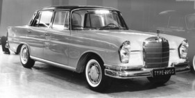 Mercedes-Benz 220 S (1960) - ausgestellt auf dem Genfer Automobilsalon 1960
