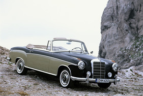 Mercedes Benz 220 S Cabriolet (1956) - in klassischer Ponton-Form