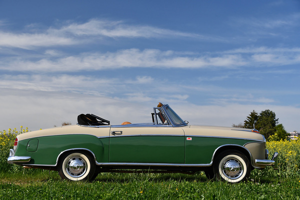 Mercedes-Benz 220 S Cabriolet (1958) - offered as lot 09 at the auction of the Oldtimer Gallery on the occasion of the Swiss Classic World Lucerne on May 25, 2019