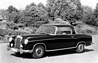 Mercedes Benz 220 S Coupé (1956) - die geschlossene Ausführung (© Archiv Daimler AG, 1956) Mercedes Benz 220 S Coupé (1956) - die geschlossene Ausführung (© Archiv Daimler AG, 1956)