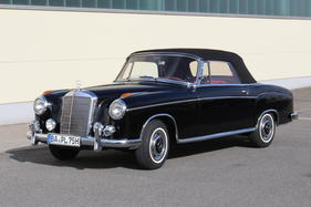 Mercedes-Benz 220 S 'Ponton' Cabriolet (1958) - angeboten als Lot 135 an der Bonhams Mercedes-Benz-Versteigerung in Stuttgart 2015 (1958)