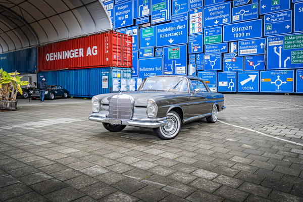 Mercedes-Benz 220 SE (1966) - Concours d'Excellence Luzern 2024