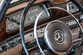 Mercedes-Benz 220 SE Cabriolet (1959) - Kombiinstrument