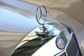 Mercedes-Benz 220 SE Cabriolet (1959) - der berühmte Stern