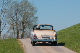 Mercedes-Benz 220 SE Cabriolet (1959) - offen am schönsten (1959)