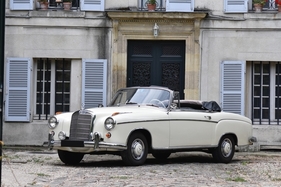 Mercedes-Benz 220 SE Cabriolet (1960) - als Lot 260 an der Artcurial Versteigerung "Sur les Champs" 2019