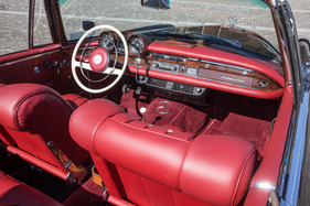 Mercedes-Benz 220 SE Cabriolet (1962) - viel Handarbeit wurde für den Bau eines 220 SEb geleistet (1962)