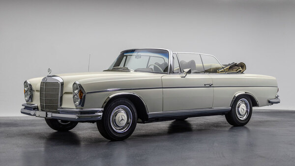 Mercedes-Benz 220 SE Cabriolet (1963) als Lot 7 am 13. September 2025 bei Emil Frey Classic Auctions