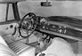 Mercedes-Benz 220 SE Coupé (1961) - eigenständige Gestaltung des Armaturenbretts (© Daimler AG, 1961) Mercedes-Benz 220 SE Coupé (1961) - eigenständige Gestaltung des Armaturenbretts (© Daimler AG, 1961)