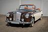Mercedes-Benz 220 SE Ponton Cabriolet (1960) – als Lot 16 bei Nagel im September 2025 (© Nagel Auktionen Stuttgart, 2025) Mercedes-Benz 220 SE Ponton Cabriolet (1960) – als Lot 16 bei Nagel im September 2025 (© Nagel Auktionen Stuttgart, 2025)