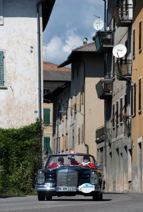 Mercedes Benz 220 SE b Cabriolet W 111 (1962) - ADAC Trentino Classic 2013 - Oldtimer-Wanderung um den Autozug-Pokal