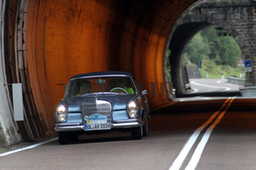 Mercedes Benz 220 SE b Cabriolet W 111 (1964) - ADAC Trentino Classic 2013 - Prolog um den Dekra Pokal (1964)