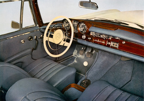 Mercedes-Benz 220 SEb Cabriolet (1961) - Interieur