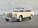 Mercedes-Benz 220 SEb Cabriolet (1962) - als Lot 44 angeboten an der Dorotheum-Versteigerung an der Classic Expo Salzburg am 15. Oktober 2022