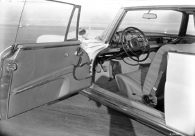 Mercedes-Benz 220 SEb Coupé (1960) - Blick ins Interieur der Baureihe 111