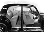 Mercedes-Benz 220 (W 187) (1952) - Interieuraufnahme (© Mercedes-Benz AG, 1952) Mercedes-Benz 220 (W 187) (1952) - Interieuraufnahme (© Mercedes-Benz AG, 1952)