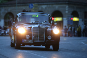 Mercedes-Benz 220A (1955) an der Mille Miglia 2013 (1955)
