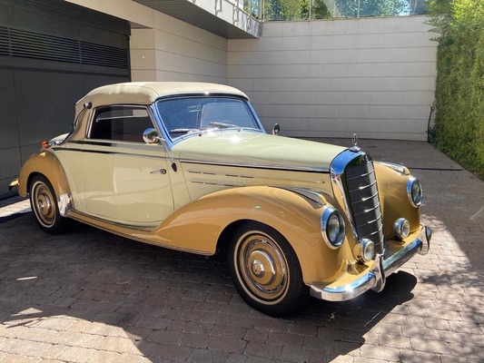 Bild: Mercedes-Benz 220A Cabriolet (1952) - wird an der "Exclusive Oldtimer" Auktion bis am 9. Mai 2021 von Catawiki versteigert