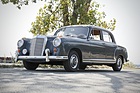 Mercedes-Benz 220S Sedan (1958) - als Lot 326 an der Bonhams Simeone Museum Philadelphia Versteigerung am 11. Oktober 2020
