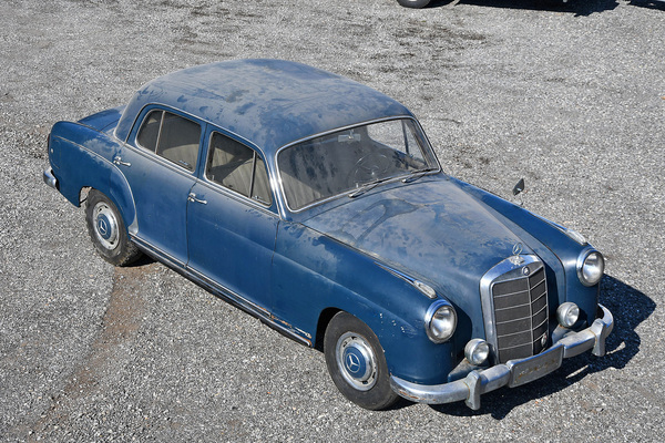 Mercedes-Benz 220a Ponton (1955) - gemeldet als Lot 156 für Versteigerung der Oldtimer Galerie Toffen vom 27. März 2021