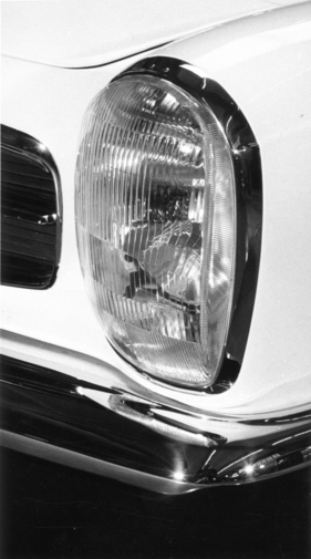 Mercedes Benz 230 SL (1963) - Scheinwerfer mit Blickleuchten als besonders gefällige Lösung