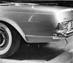 Mercedes-Benz 230 SL (1963) - Serienausführung mit einfachen Chromstäben im Heck