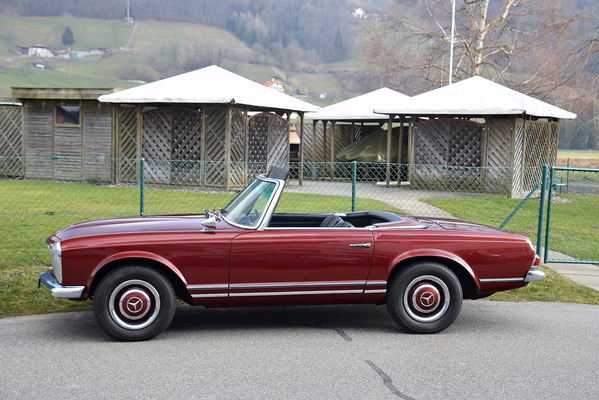 Mercedes-Benz 230 SL (1963) - angeboten an der Frühjahrsversteigerung der Oldtimer Galerie in Toffen am 21. April 2018