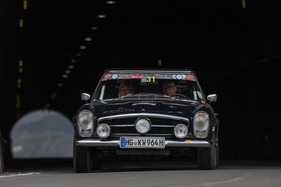 Mercedes-Benz 230 SL (1964) - Saalbach Classic 2017