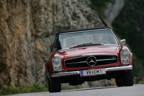 Mercedes-Benz 230 SL (1964) - an der Ennstal-Classic 2012 - Stoderzinken Bergprüfung