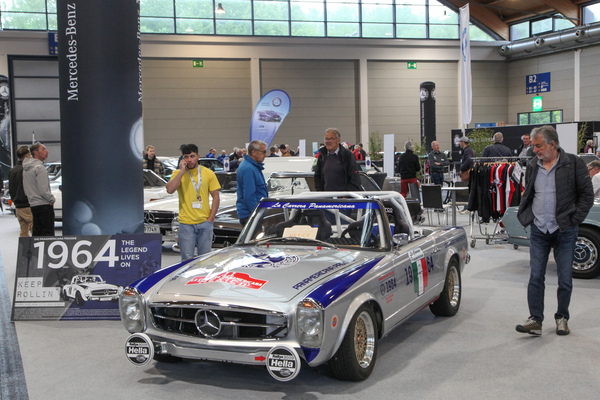 Mercedes-Benz 230 SL (1964) - ein zweimal zum Carrera-Panemericana-Renner umgebauter SL mit abenteuerlicher Geschichte - Motorworld Classics Bodensee 2022