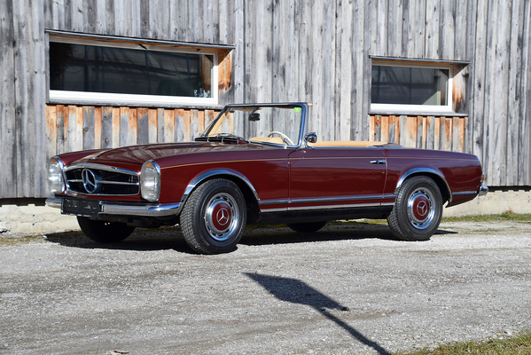 Bild Mercedes-Benz 230 SL (1965) - angeboten an der Versteigerung der Oldtimer Galerie in Toffen am 29. April 2017