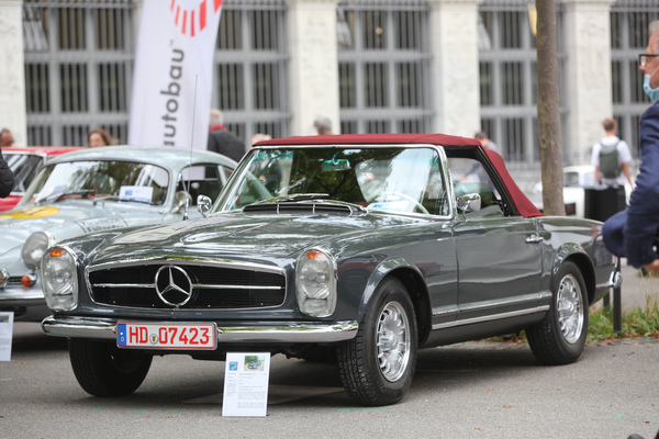 Mercedes-Benz 230 SL (1965) - beim Zürich Classic Car Award 2021