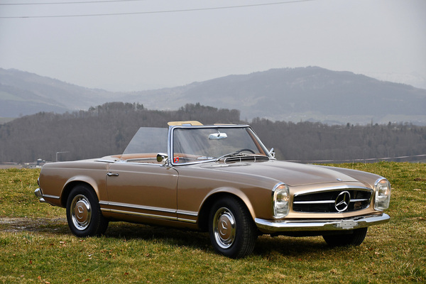 Bild: Mercedes-Benz 230 SL (1965) - gemeldet als Lot 163 für Versteigerung der Oldtimer Galerie Toffen vom 27. März 2021