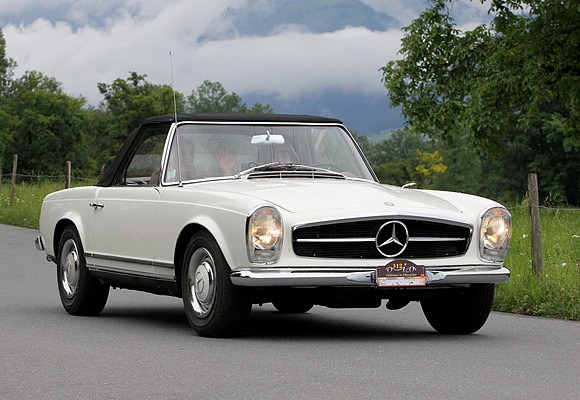 Mercedes Benz 230 SL (1966) - Oldtimer in Obwalden OiO 2011