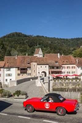 Mercedes-Benz 230 SL (1966) - Passione Caracciola 2019