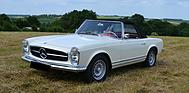 Bild: Mercedes-Benz 230 SL (1966) - als Lot 320 an der Bonhams Versteigerung "Les grandes marques du monde au Grand Palais" in Paris 2017